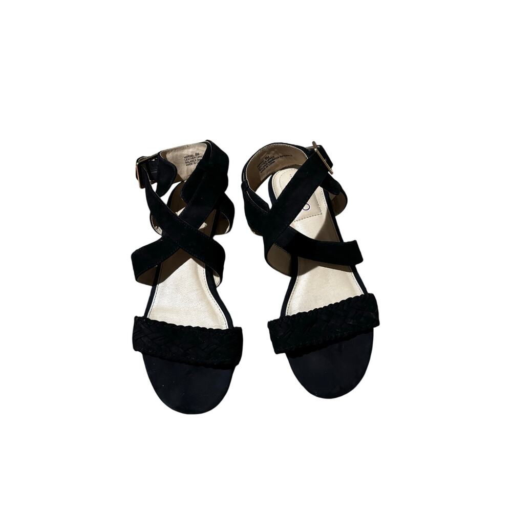Me Too 8 black sueded leather upper strappy sandal 1” block heel euc